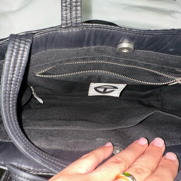 Telfar x Moose Knuckles Collab Medium Tote - Picture 4 of 4